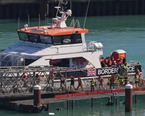 British Government Affirm Migrant Returns Deal with France Will Proceed Despite Court Challenge