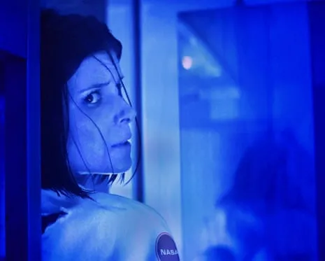 This Sci-Fi Thriller Review: Jump-Scares and Levitating Eggs in a Luxury Location